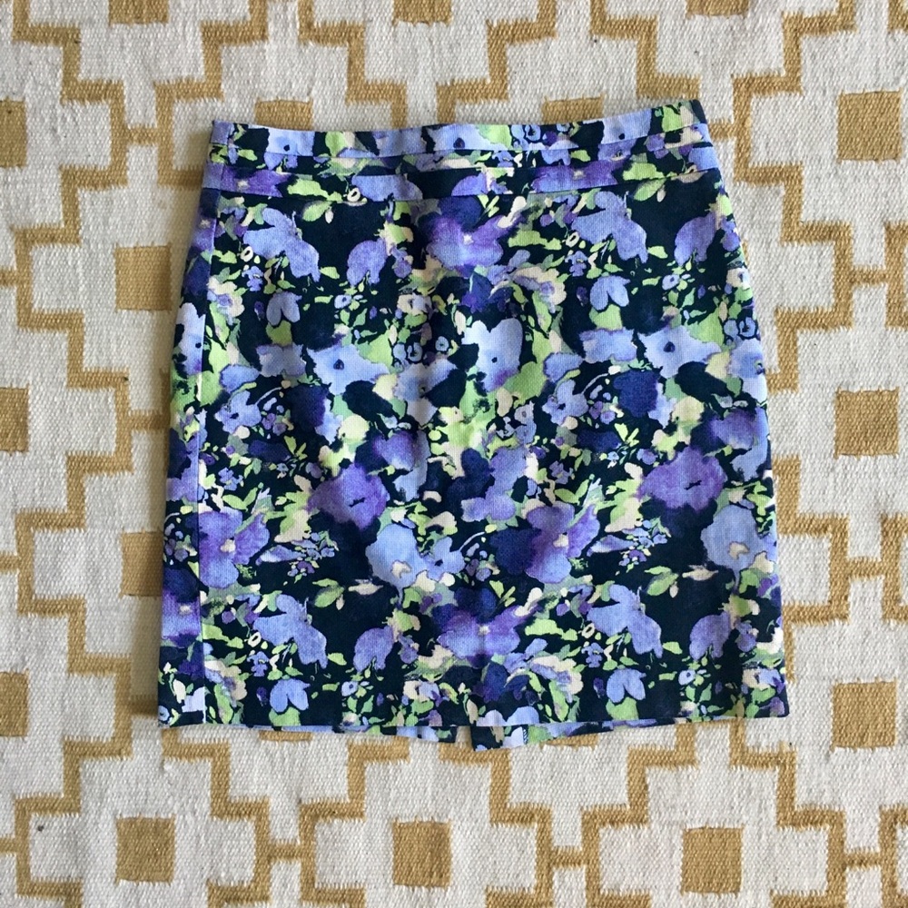 Skirt with watercolor design